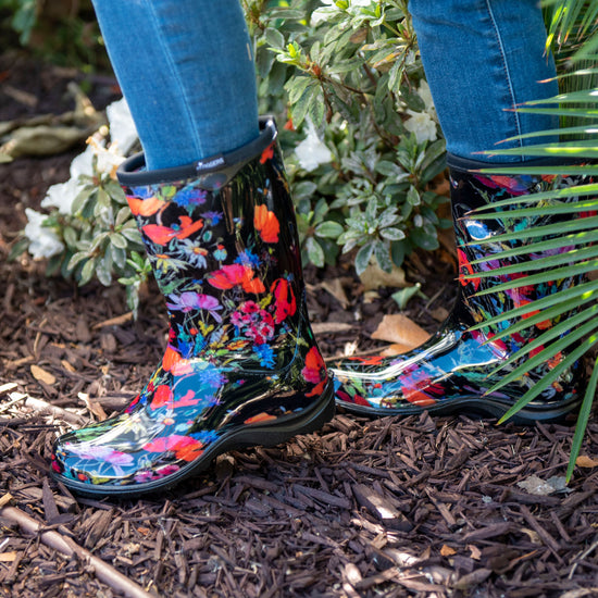 Sloggers Women's Mid-Calf 10" Boot in In Fields Black