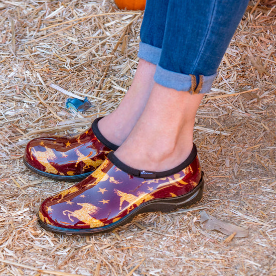 Sloggers Women's Original Garden Shoe in In Fields Black