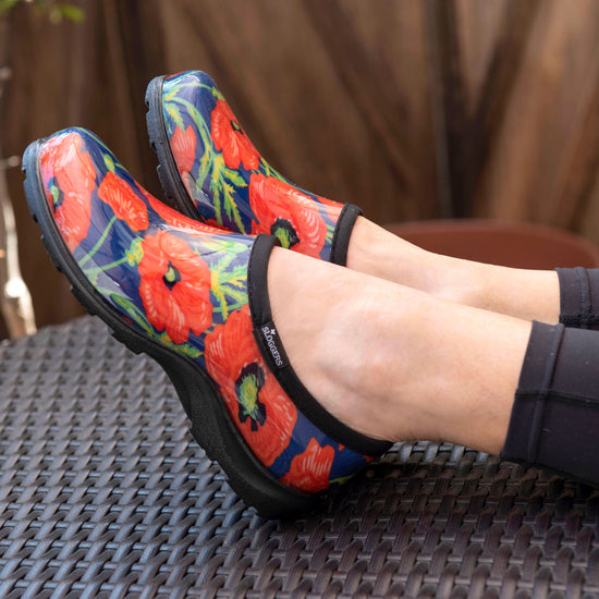 Sloggers Women's Original Garden Shoe in In Fields Black