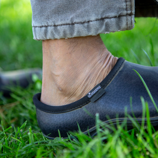 Sloggers Men's Original Garden Shoe in Leather Black