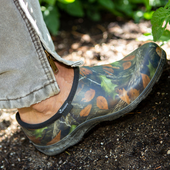 Sloggers Men's Original Garden Shoe in Camo