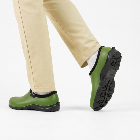 Sloggers Men's Original Garden Shoe in Cactus Green